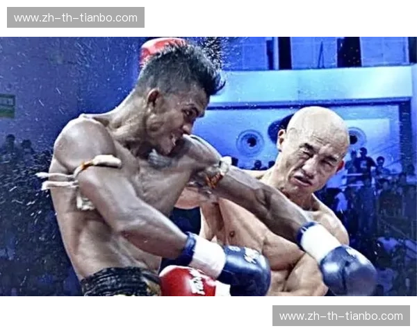 巅峰对决，传奇史诗：一龙与播求的恩怨情仇，一场点燃全球的格斗盛宴